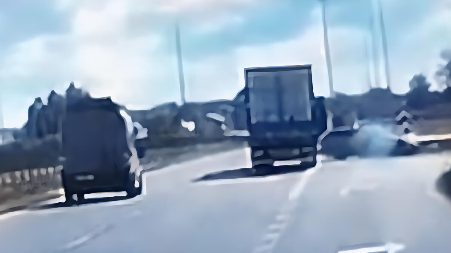 S7 Pepłowo: Zajechał drogę ciężarówce. Dwie osoby w szpitalu.